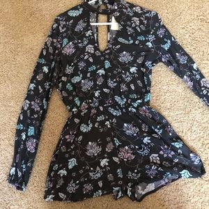 NWT Aeropostale Long sleeve Floral Romper
